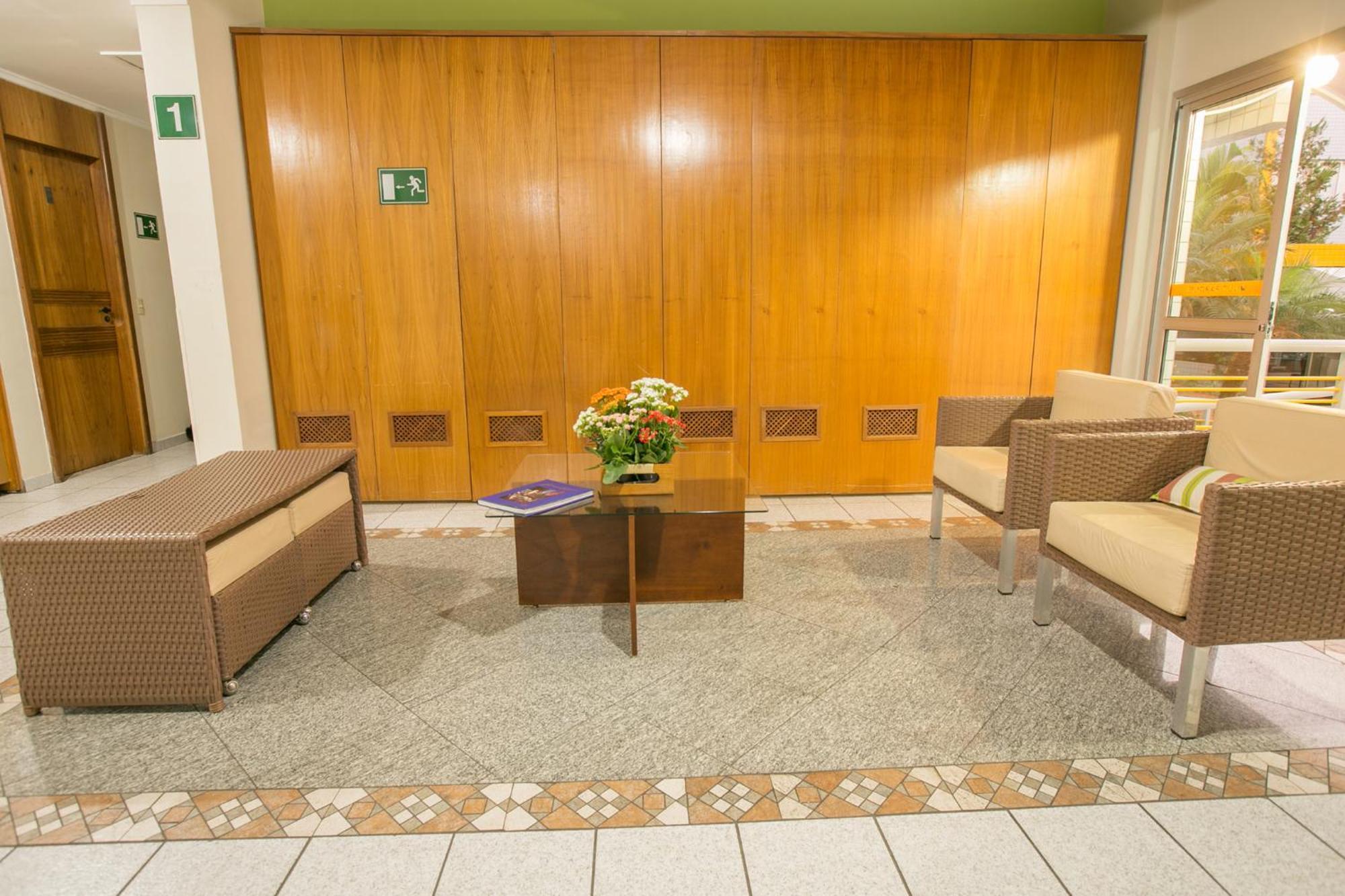 Multiparque Hplus Long Hotel